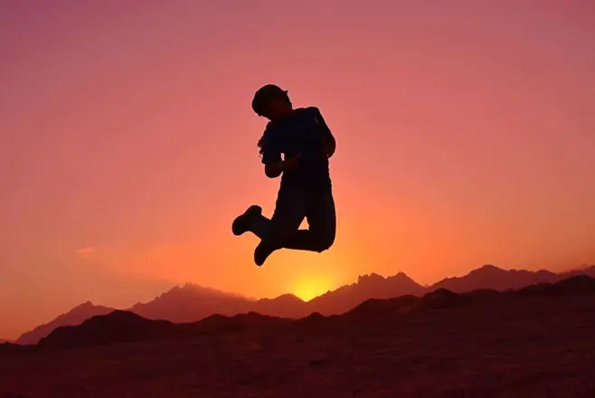 Super Safari Hurghada – 3 Std. Quad, Wüstendinner & Show